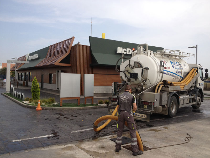 alcantarillado mcdonalds
