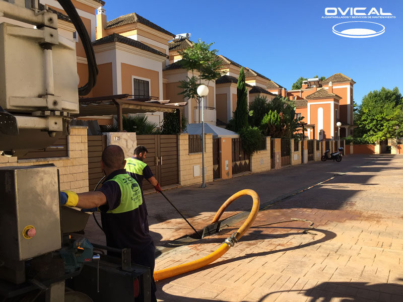 Limpieza de alcantarillado en Dos Hermanas, Sevilla
