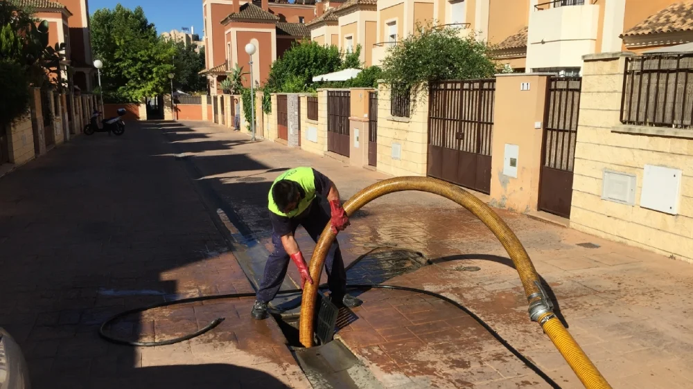 mantenimiento alcantarillado comunidades de vecinos